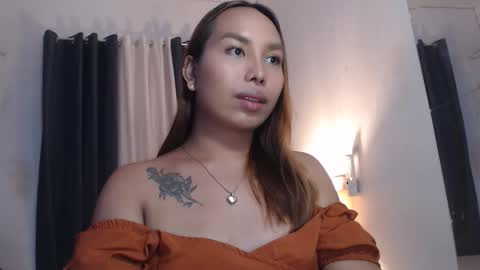 Snapshot of alessandramore chatting on 05/24/26, 05:18 Alessandra online show from 05/24/26, 05:18