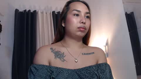 Snapshot of alessandramore chatting on 05/27/26, 12:35 Alessandra online show from 05/27/26, 12:35
