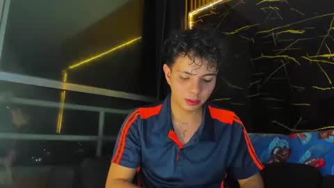 Snapshot of alessandro__777 chatting on 07/10/26, 04:17 Alessandro online show from 07/10/26, 04:17