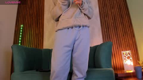 Alessandro Dybala online show from 01/24/25, 12:20