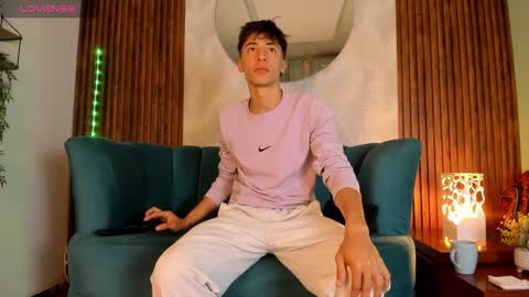 Alessandro Dybala online show from 02/01/25, 12:16