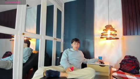 Alessandro Dybala online show from 02/23/25, 12:16