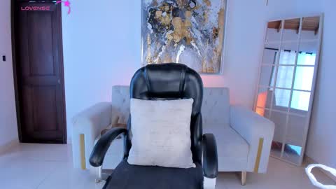 ALESSA ROMERO  online show from 03/22/26, 05:05