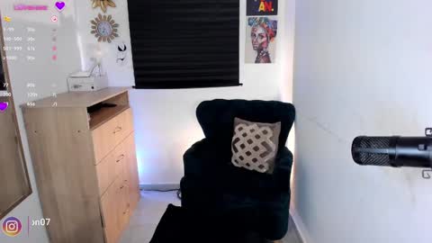 Yy  online show from 02/20/25, 05:44