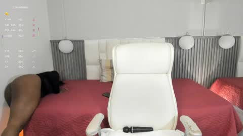 Yy  online show from 04/06/26, 07:04