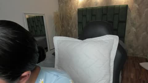 Snapshot of alessia_storm_ chatting on 04/14/26, 03:07 Alessia online show from 04/14/26, 03:07
