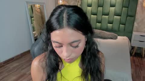 Snapshot of alessia_storm_ chatting on 05/08/26, 03:45 Alessia online show from 05/08/26, 03:45