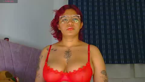 Snapshot of alessia_temptation chatting on 07/11/26, 07:00 alessia_temptation online show from 07/11/26, 07:00
