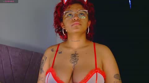 Snapshot of alessia_temptation chatting on 07/26/26, 11:17 alessia_temptation online show from 07/26/26, 11:17