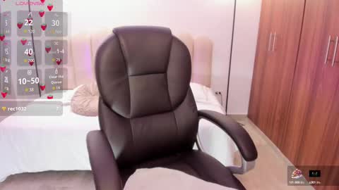 Snapshot of alessia_will chatting on 09/26/25, 03:32 Alessia Will online show from 09/26/25, 03:32