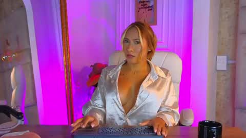 Snapshot of alessialondon chatting on 06/26/26, 10:19 Alessia online show from 06/26/26, 10:19