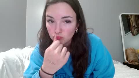 Snapshot of alessiasnow chatting on 11/17/25, 11:10 Alessia Snow online show from 11/17/25, 11:10