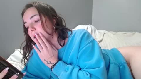 Snapshot of alessiasnow chatting on 11/23/25, 11:15 Alessia Snow online show from 11/23/25, 11:15