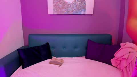 alessiia__ online show from 11/13/25, 03:16