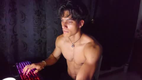 Snapshot of alessio_vale chatting on 06/05/26, 05:14 alessio Vale online show from 06/05/26, 05:14