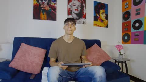 Alessio online show from 11/19/25, 12:16