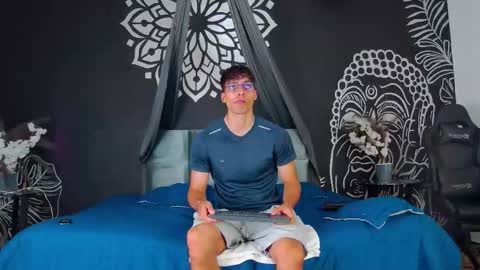 Alessio online show from 12/21/25, 01:18