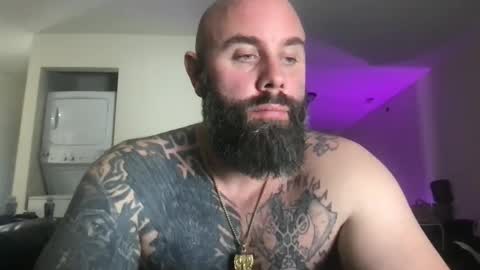 Snapshot of alesterwhite chatting on 10/10/25, 08:19 alesterwhite online show from 10/10/25, 08:19