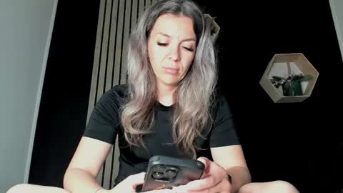 alesys69 online show from 05/28/26, 09:45