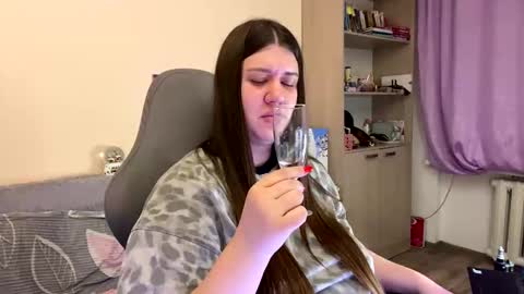 Aletta Oushen online show from 01/24/25, 06:25