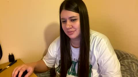 Aletta Oushen online show from 01/29/25, 08:25