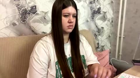 Aletta Oushen online show from 02/13/25, 11:17