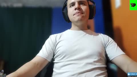 Snapshot of alex0397 chatting on 11/27/25, 11:40 alex0397 online show from 11/27/25, 11:40