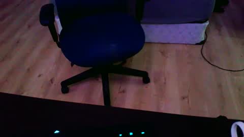 alex42696969 online show from 09/13/25, 06:08