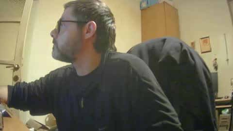 Snapshot of alex81pv1981 chatting on 02/04/25, 05:23 alex81pv1981 online show from 02/04/25, 05:23