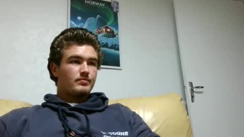 Alex83530 online show from 12/31/24, 04:57