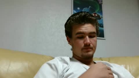 Alex83530 online show from 01/01/25, 08:47