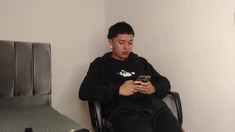 Owen online show from 02/25/25, 04:14