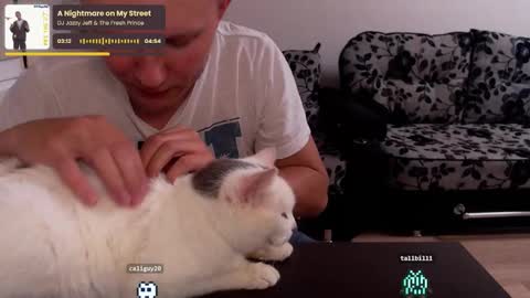 Alex Amazing online show from 10/04/25, 09:13