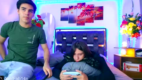 sneider online show from 02/15/25, 07:06