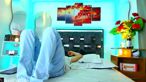 sneider online show from 02/24/25, 06:47