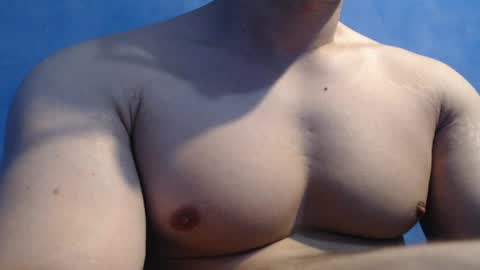 Snapshot of alex_blu chatting on 05/11/26, 04:04 Alex online show from 05/11/26, 04:04