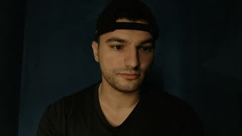 Snapshot of alex_blu chatting on 05/14/26, 10:11 Alex online show from 05/14/26, 10:11