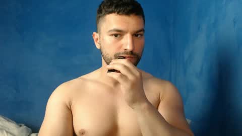 Snapshot of alex_blu chatting on 05/30/26, 01:52 Alex online show from 05/30/26, 01:52
