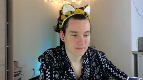 FAVORITE online show from 01/09/25, 01:08