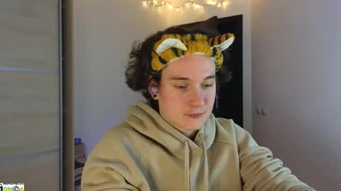 FAVORITE online show from 02/22/25, 03:12