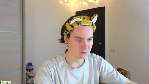 FAVORITE online show from 03/12/25, 01:03