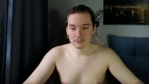 Snapshot of alex_candy_pump chatting on 05/05/26, 04:53 FAVORITE online show from 05/05/26, 04:53