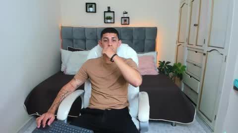 alex online show from 01/28/25, 12:22