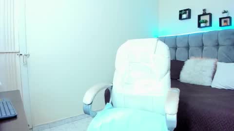 alex online show from 02/01/25, 03:18