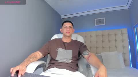 alex online show from 09/24/25, 12:19