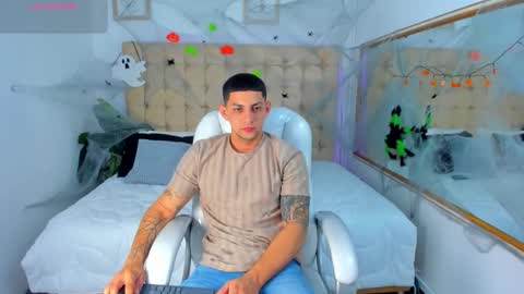 alex online show from 10/09/25, 11:41