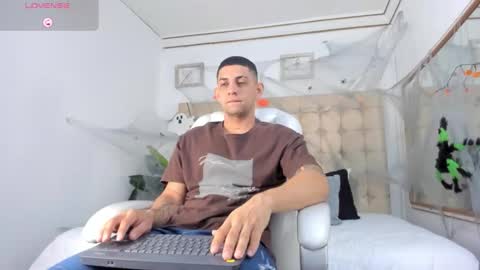 alex online show from 10/15/25, 10:48