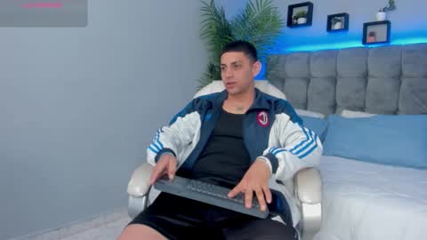 alex online show from 03/20/26, 12:21