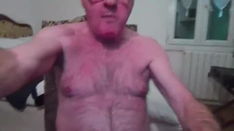 Snapshot of alex_fetishplayer chatting on 02/18/25, 03:43 Alex online show from 02/18/25, 03:43