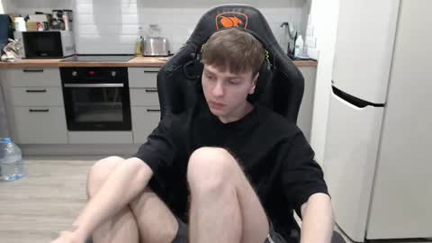 Alex online show from 02/10/25, 05:30